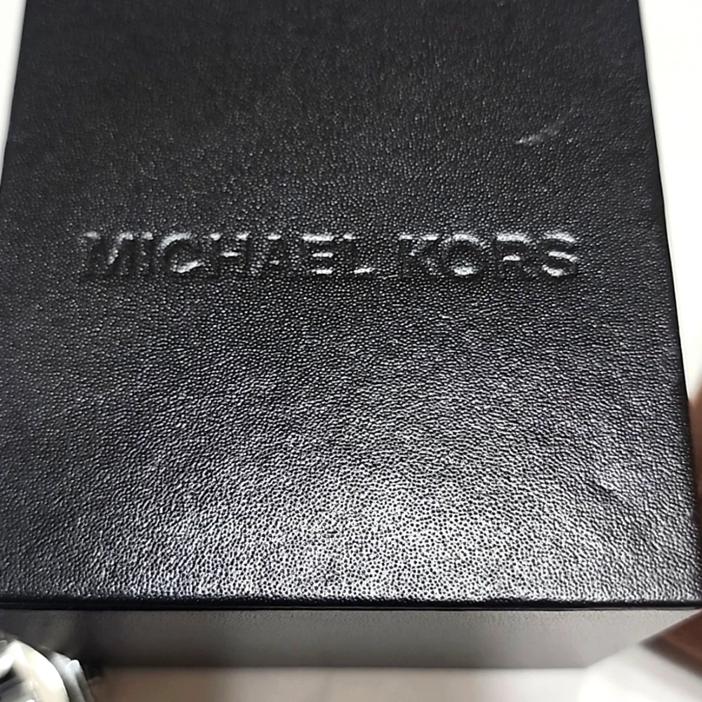 MICHAEL KORS MK WATCH RUNWAY FASHION SILVER STREAM HIGH POLISHED - Picture 4 of 5